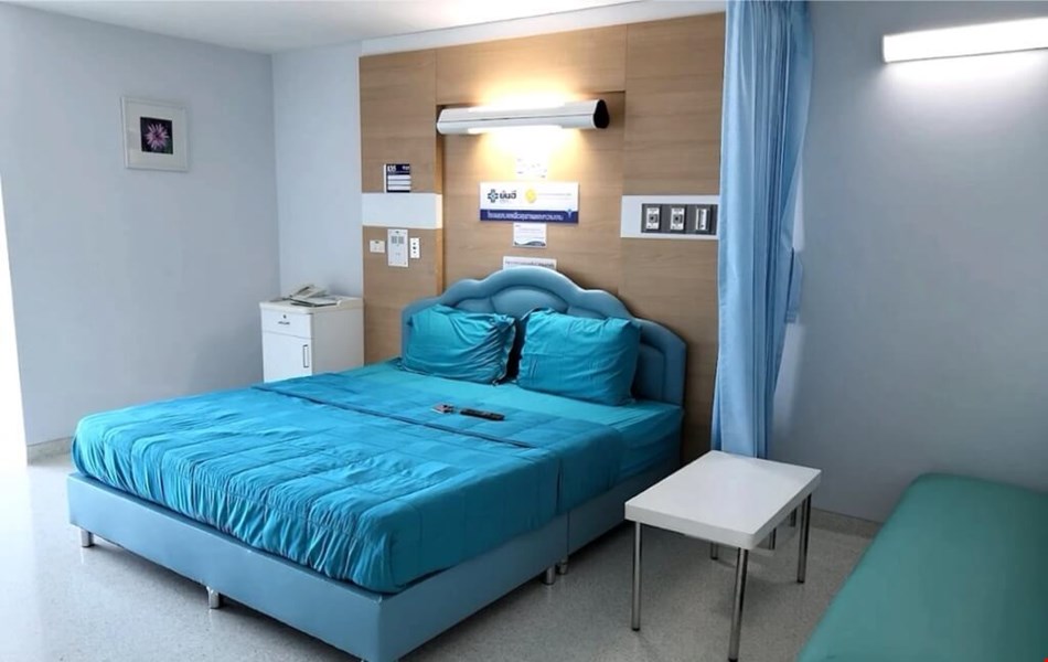 Yanhee Hospital Health & Beauty 1